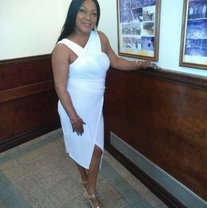 Meet your Posher, Pamela